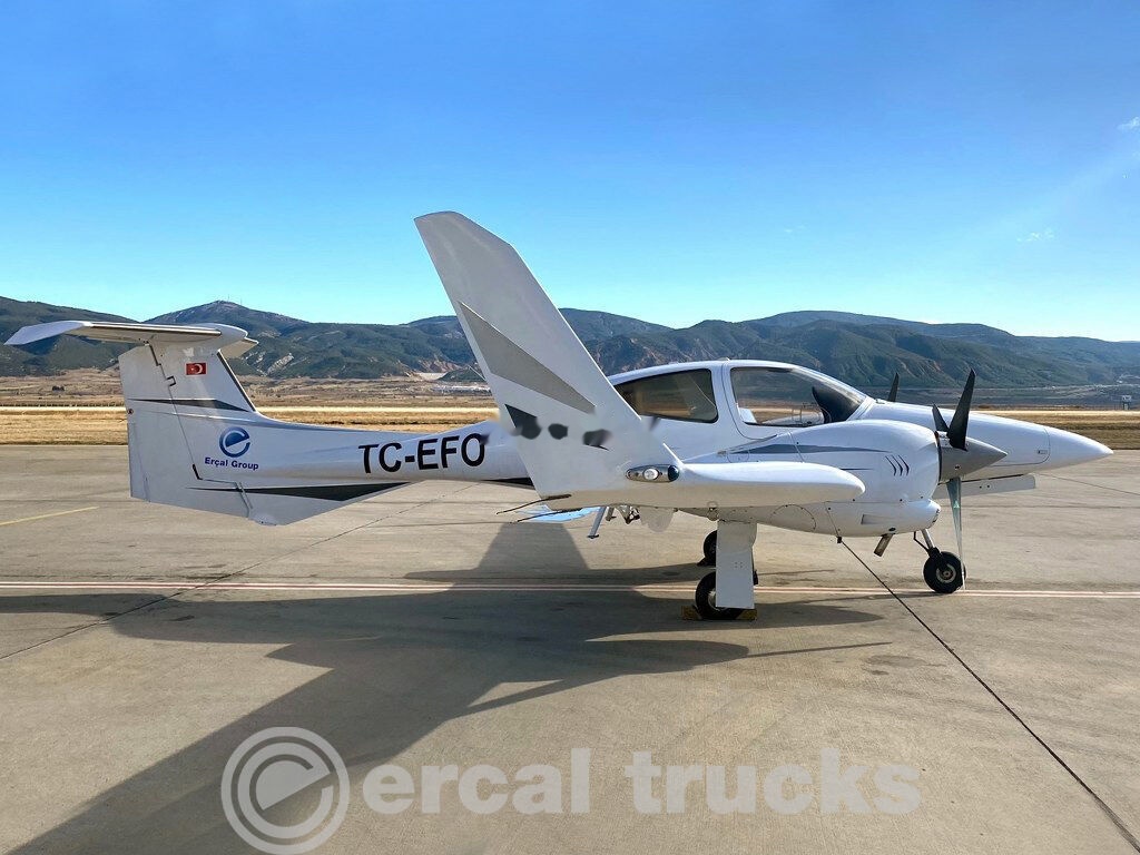 2008 Diamond DA42 Twin Star-Airplane - Аеродромска опрема: слика 2 2008 Diamond DA42 Twin Star-Airplane - Аеродромска опрема: слика 2