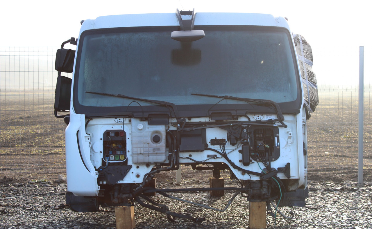 CABINA RENAULT PREMIUM SLEEPER CAB L2H1 - Кабина за Камион: слика 1 CABINA RENAULT PREMIUM SLEEPER CAB L2H1 - Кабина за Камион: слика 1