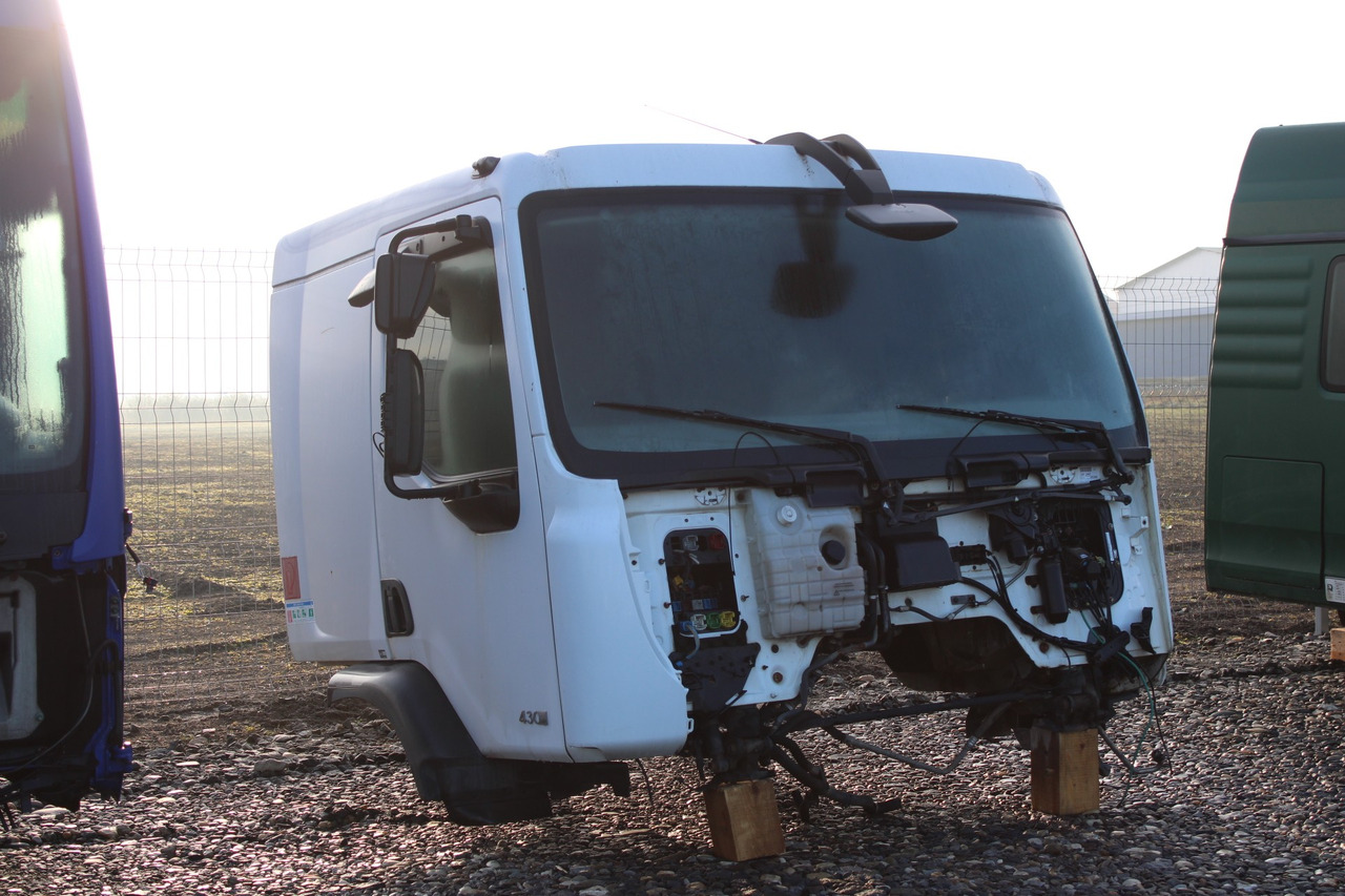 CABINA RENAULT PREMIUM SLEEPER CAB L2H1 - Кабина за Камион: слика 3 CABINA RENAULT PREMIUM SLEEPER CAB L2H1 - Кабина за Камион: слика 3