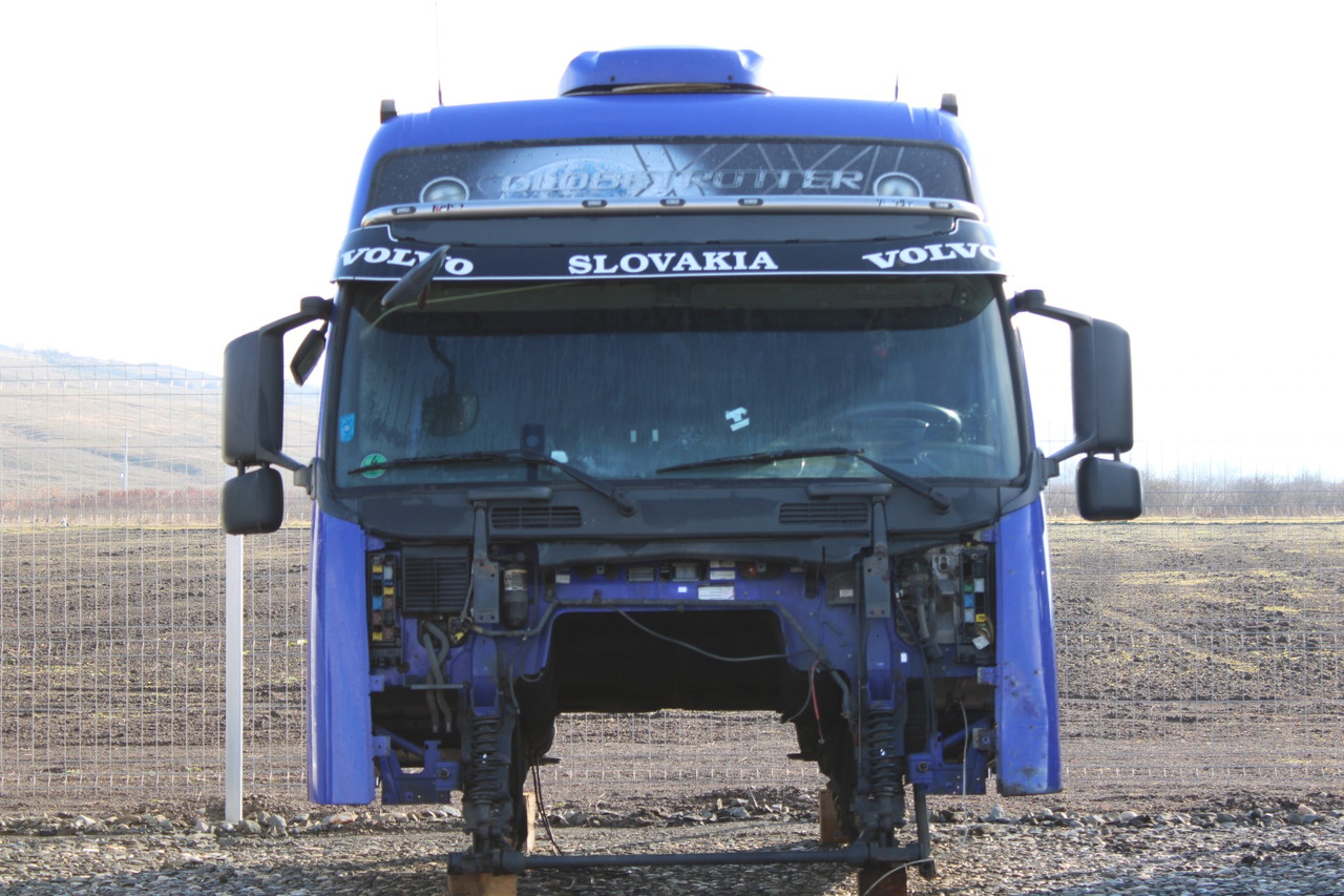 CABINA VOLVO FH13 GLOBETROTTER L2H3 - Кабина за Камион: слика 1 CABINA VOLVO FH13 GLOBETROTTER L2H3 - Кабина за Камион: слика 1