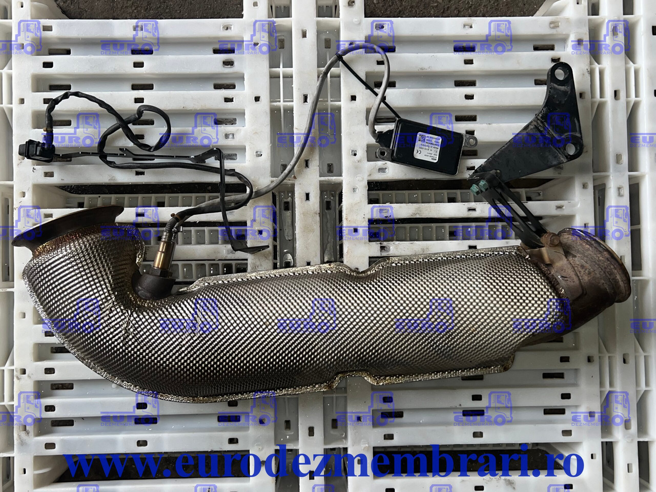 GALERIE EVACUARE + SENZOR NOXE MAN TGX D3876 51.15201.5355, 51.15201.5356, 51.15201.5334, 51.15201.5309, 51.15201.5327, 51.15408.0019, 51.15408.0012 - Издувен колектор за Камион: слика 1 GALERIE EVACUARE + SENZOR NOXE MAN TGX D3876 51.15201.5355, 51.15201.5356, 51.15201.5334, 51.15201.5309, 51.15201.5327, 51.15408.0019, 51.15408.0012 - Издувен колектор за Камион: слика 1