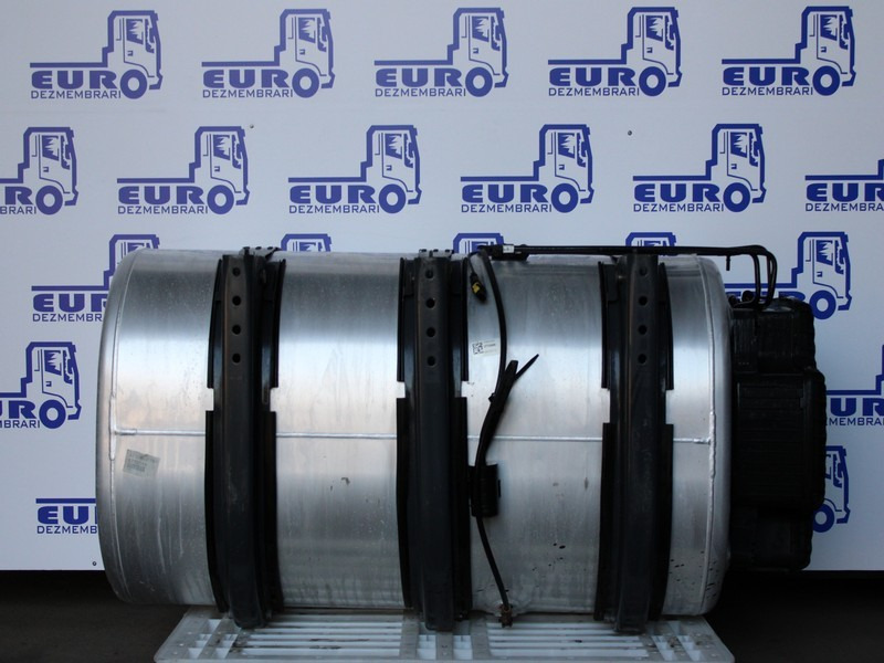 REZERVOR COMBUSTIBIL 570L + CARCASA POMPARE COMBUSTIBIL SCANIA SUPER 2710466, 3110686 - Резервоар за гориво за Камион: слика 2 REZERVOR COMBUSTIBIL 570L + CARCASA POMPARE COMBUSTIBIL SCANIA SUPER 2710466, 3110686 - Резервоар за гориво за Камион: слика 2