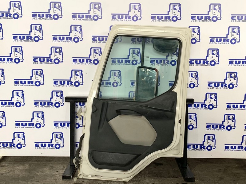 USA DREAPTA RENAULT D WIDE - Врата и делови за Камион: слика 2 USA DREAPTA RENAULT D WIDE - Врата и делови за Камион: слика 2