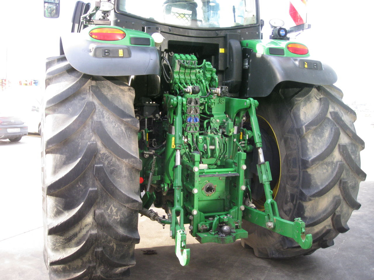John Deere 6250R - Трактор: слика 3 John Deere 6250R - Трактор: слика 3