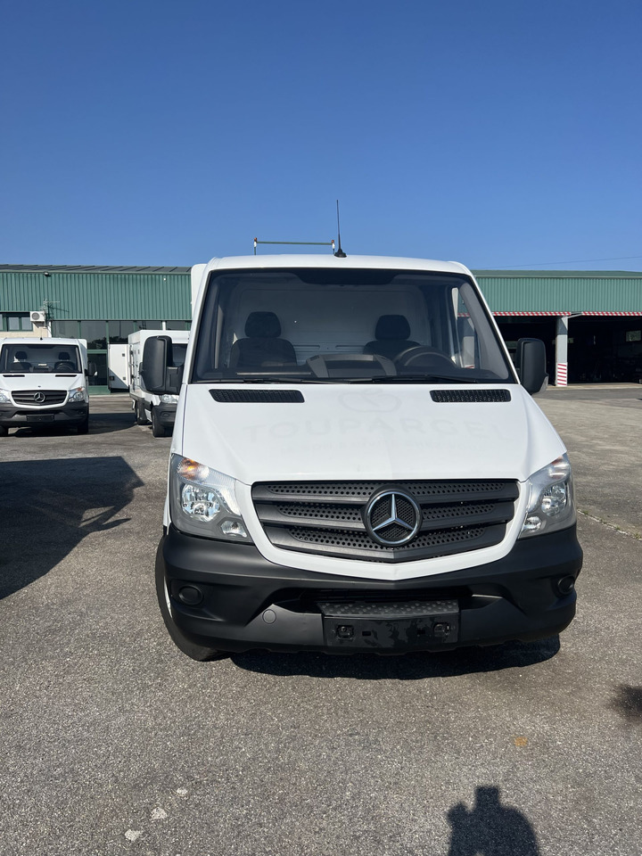 Комбе ладилник FUROGON HELADERO CON PLACAS MERCEDES Y IVECO: слика 7 Комбе ладилник FUROGON HELADERO CON PLACAS MERCEDES Y IVECO: слика 7