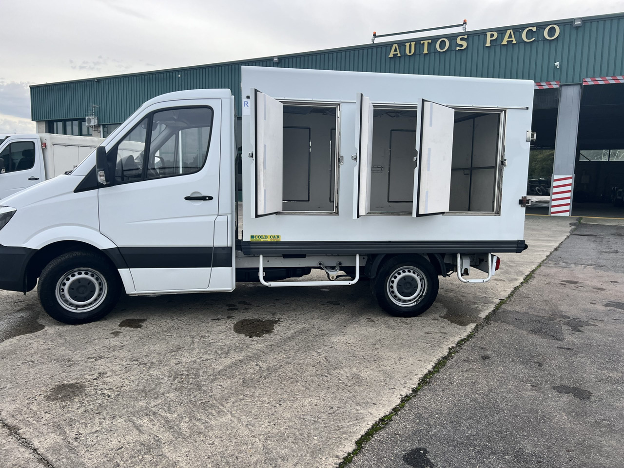 Комбе ладилник FUROGON HELADERO CON PLACAS MERCEDES Y IVECO: слика 6 Комбе ладилник FUROGON HELADERO CON PLACAS MERCEDES Y IVECO: слика 6