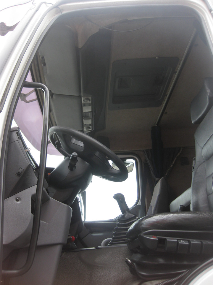 CABEZA TRACTORA RENAULT PREMIUM 420 - Камион влекач: слика 5 CABEZA TRACTORA RENAULT PREMIUM 420 - Камион влекач: слика 5