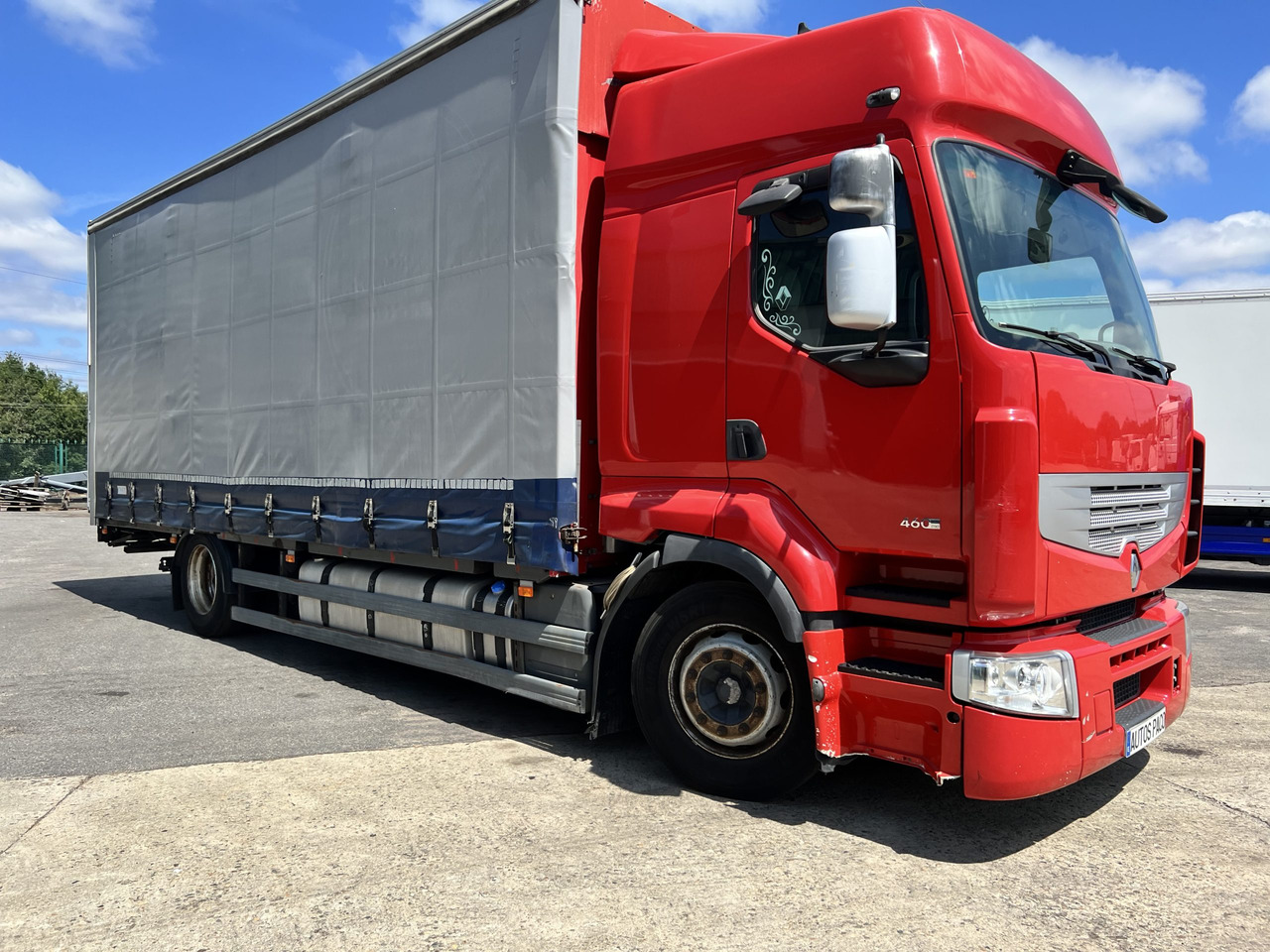 RENAULT 450 CON UNA TAULINER - Камион со церада: слика 5 RENAULT 450 CON UNA TAULINER - Камион со церада: слика 5