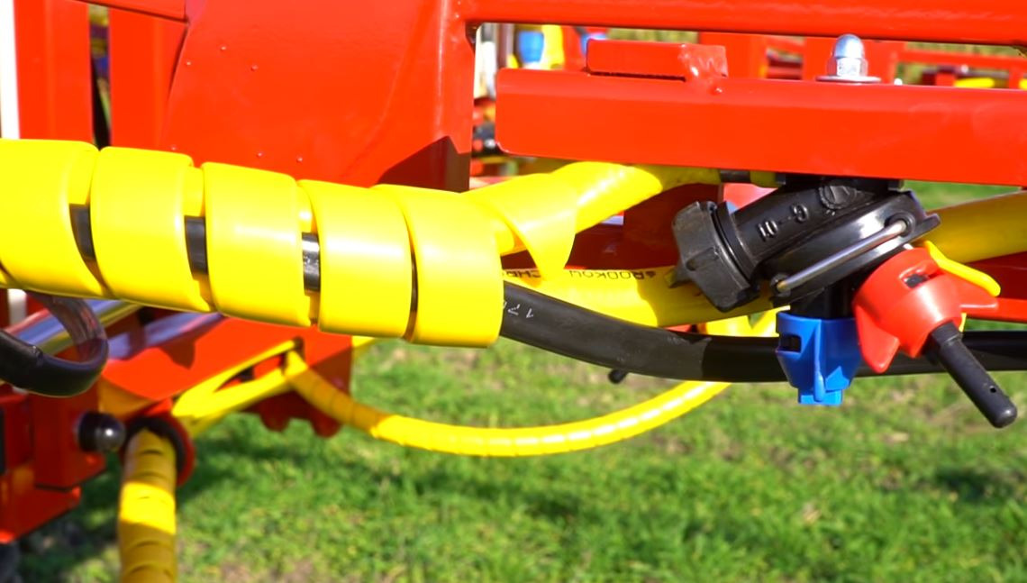 Biardzki Opryskiwacz 3000l /21 Hydropak / Sprayer 3000l /21 Hydropak/Feldspritze 3000l /21m Hydropak /Опрыскиватель 3000л /21м Гидропак/ - Стазен распрскувач: слика 2 Biardzki Opryskiwacz 3000l /21 Hydropak / Sprayer 3000l /21 Hydropak/Feldspritze 3000l /21m Hydropak /Опрыскиватель 3000л /21м Гидропак/ - Стазен распрскувач: слика 2