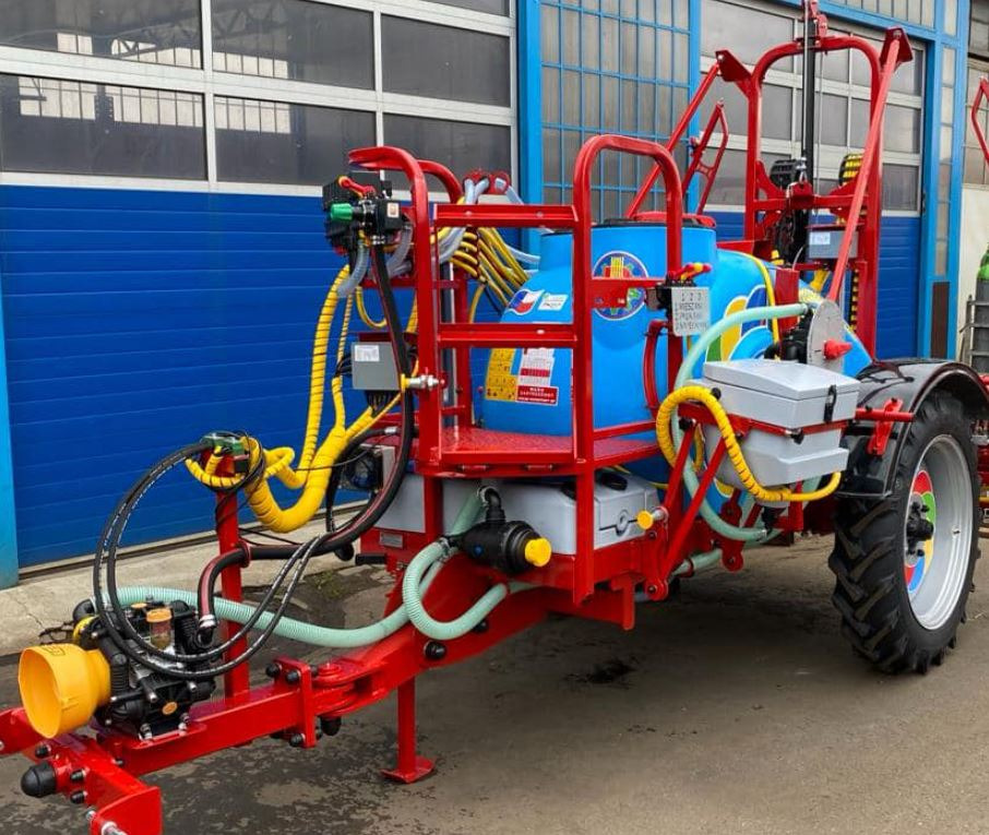 Biardzki Opryskiwacz przyczepiany 1200l/18 / Anhängespritze 1200 l / 18/ Trailed sprayer 1200 /18 / l/ Прицепной опрыскиватель 1200/18 - Стазен распрскувач: слика 1 Biardzki Opryskiwacz przyczepiany 1200l/18 / Anhängespritze 1200 l / 18/ Trailed sprayer 1200 /18 / l/ Прицепной опрыскиватель 1200/18 - Стазен распрскувач: слика 1