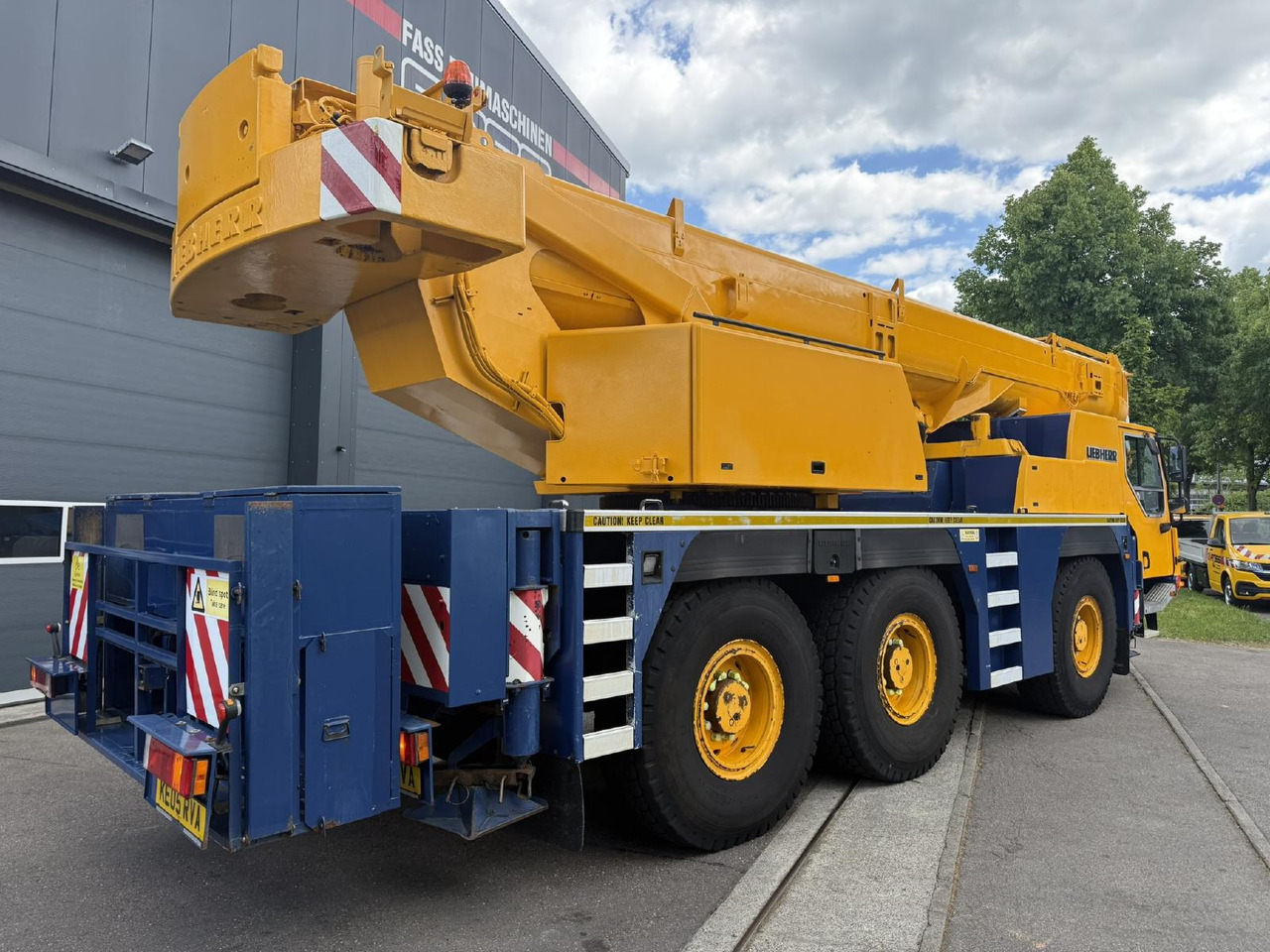 Liebherr LTM 1055-3.1 (05 - 055 855) | 6 x 6 - Мобилен кран: слика 3 Liebherr LTM 1055-3.1 (05 - 055 855) | 6 x 6 - Мобилен кран: слика 3