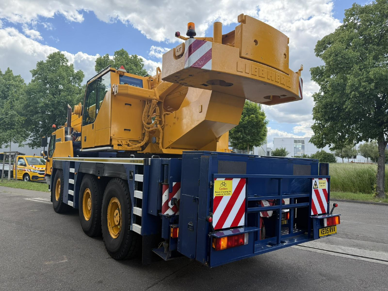 Liebherr LTM 1055-3.1 (05 - 055 855) | 6 x 6 - Мобилен кран: слика 4 Liebherr LTM 1055-3.1 (05 - 055 855) | 6 x 6 - Мобилен кран: слика 4