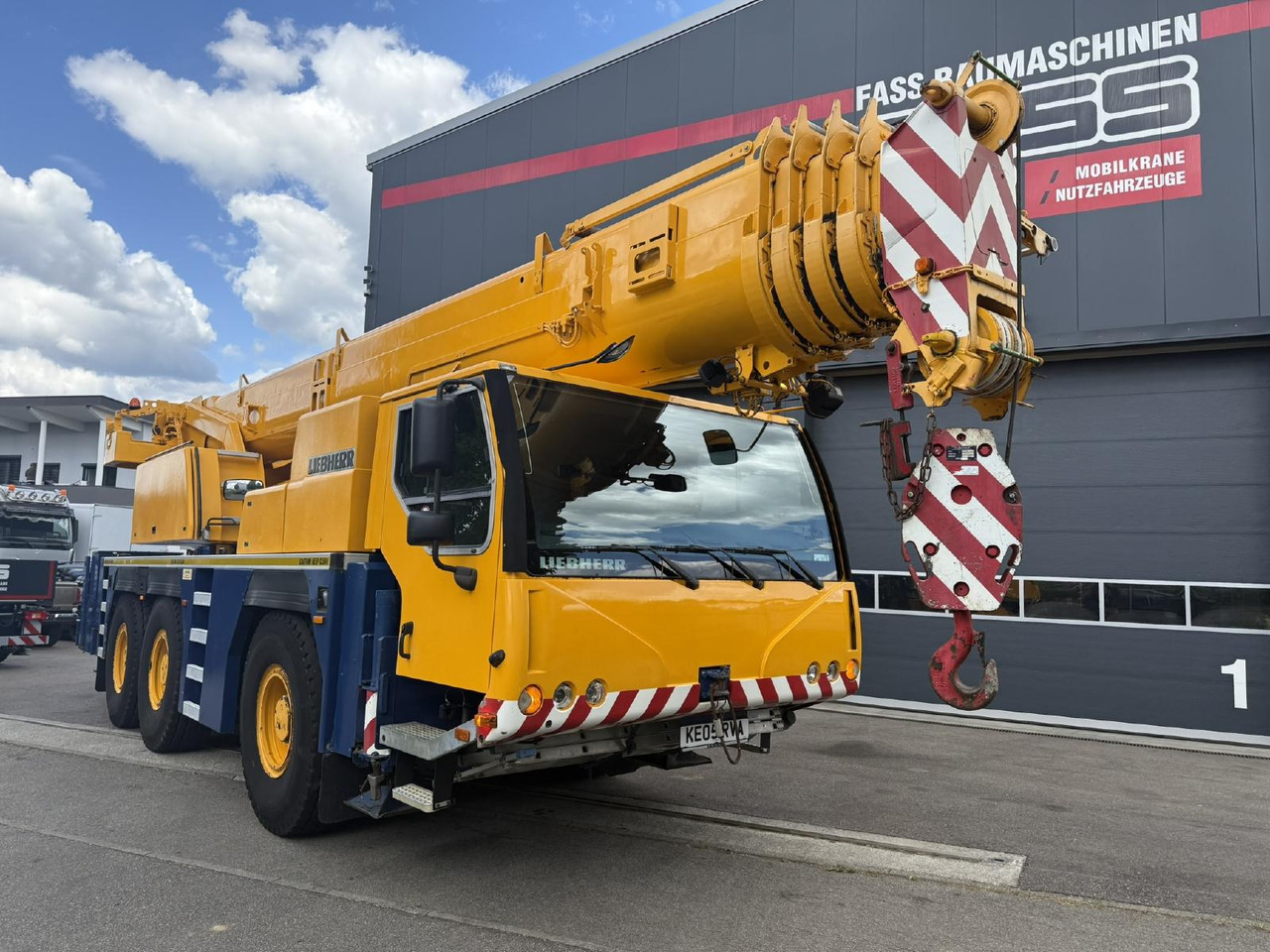 Liebherr LTM 1055-3.1 (05 - 055 855) | 6 x 6 - Мобилен кран: слика 1 Liebherr LTM 1055-3.1 (05 - 055 855) | 6 x 6 - Мобилен кран: слика 1