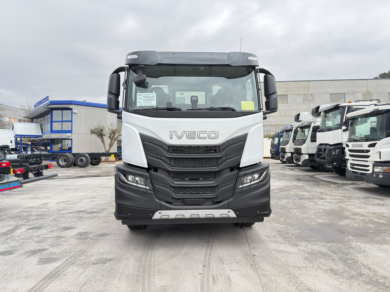 IVECO AD280X46 YPS ON X-Way E6 (Chassis) - Камион со кабинска шасија: слика 3 IVECO AD280X46 YPS ON X-Way E6 (Chassis) - Камион со кабинска шасија: слика 3