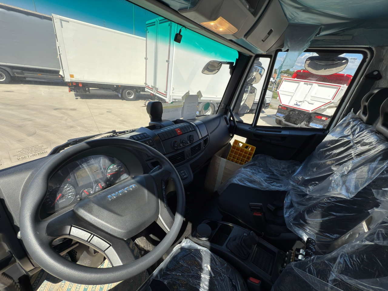 IVECO ML190E28L Eurocargo E6 (Track Equipment) - Камион за подигање контејнери: слика 5 IVECO ML190E28L Eurocargo E6 (Track Equipment) - Камион за подигање контејнери: слика 5