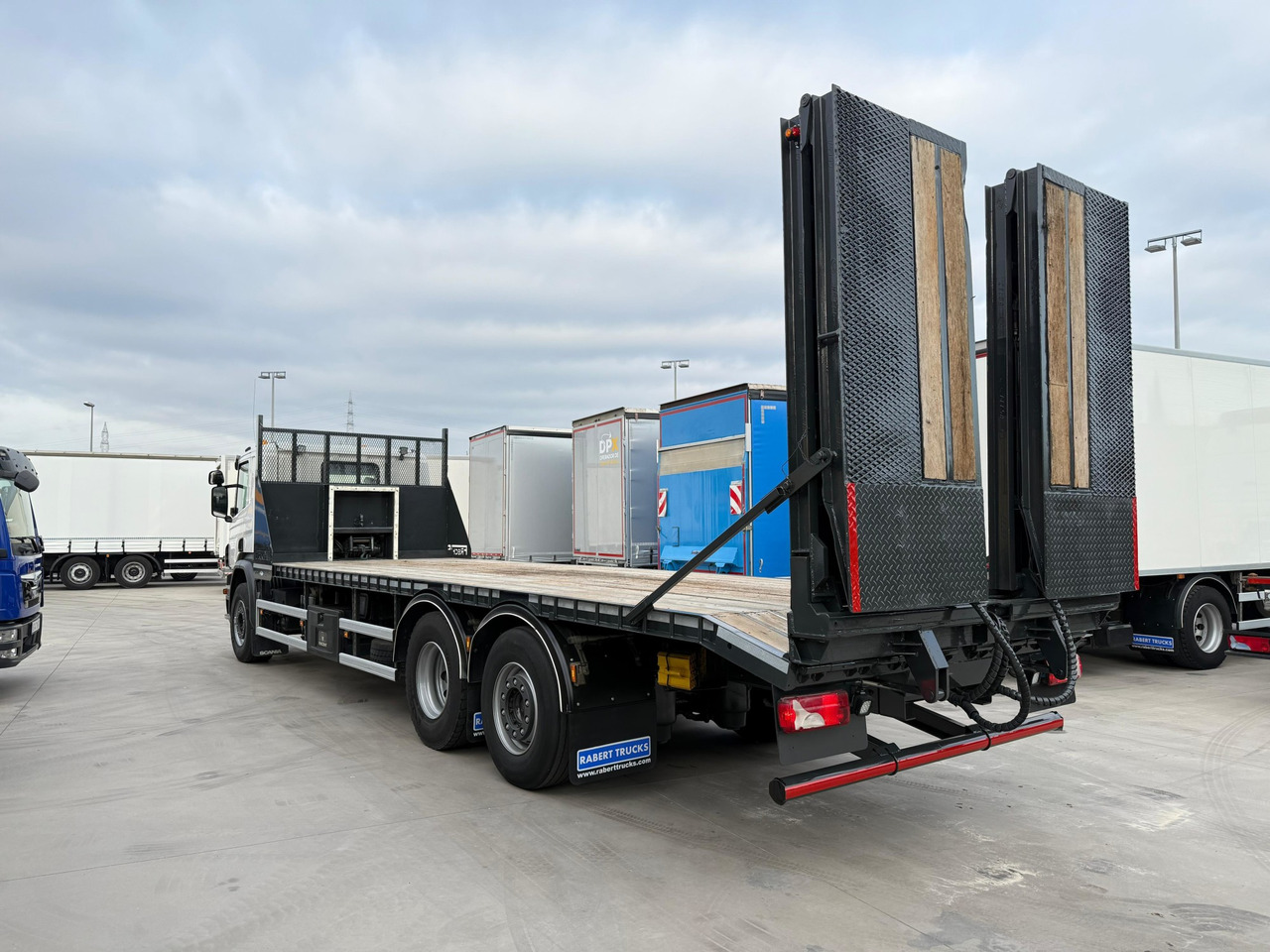 SCANIA P410 E6 (Machinery Carrier) - Автотранспортен камион: слика 4 SCANIA P410 E6 (Machinery Carrier) - Автотранспортен камион: слика 4