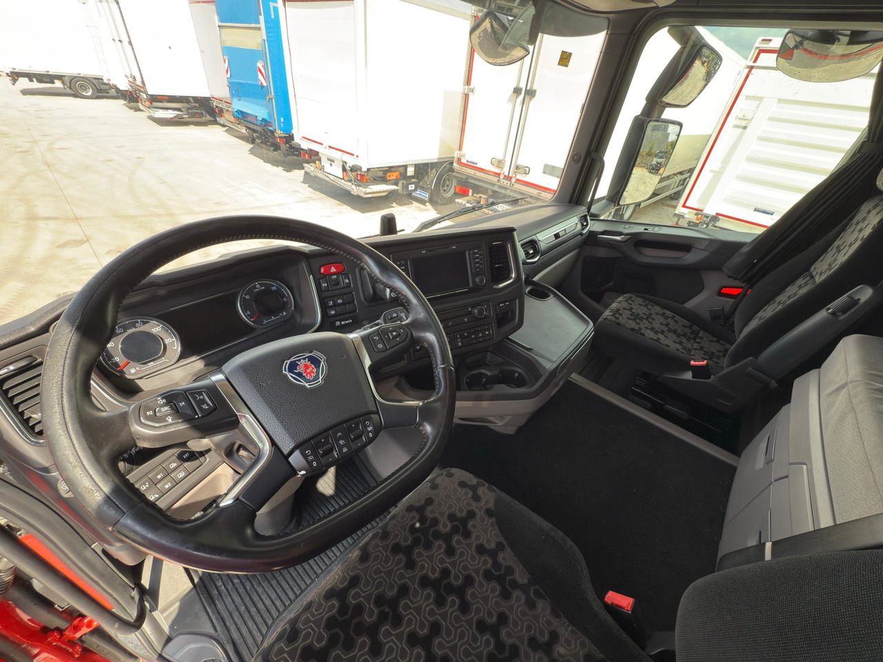SCANIA R450 E6 (Tauliner) - Камион со церада: слика 5 SCANIA R450 E6 (Tauliner) - Камион со церада: слика 5