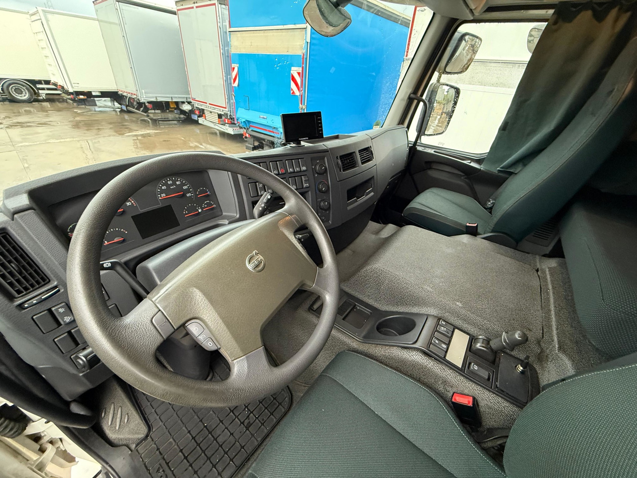 VOLVO FE320 E6 (Refrigerator) - Камион ладилник: слика 5 VOLVO FE320 E6 (Refrigerator) - Камион ладилник: слика 5
