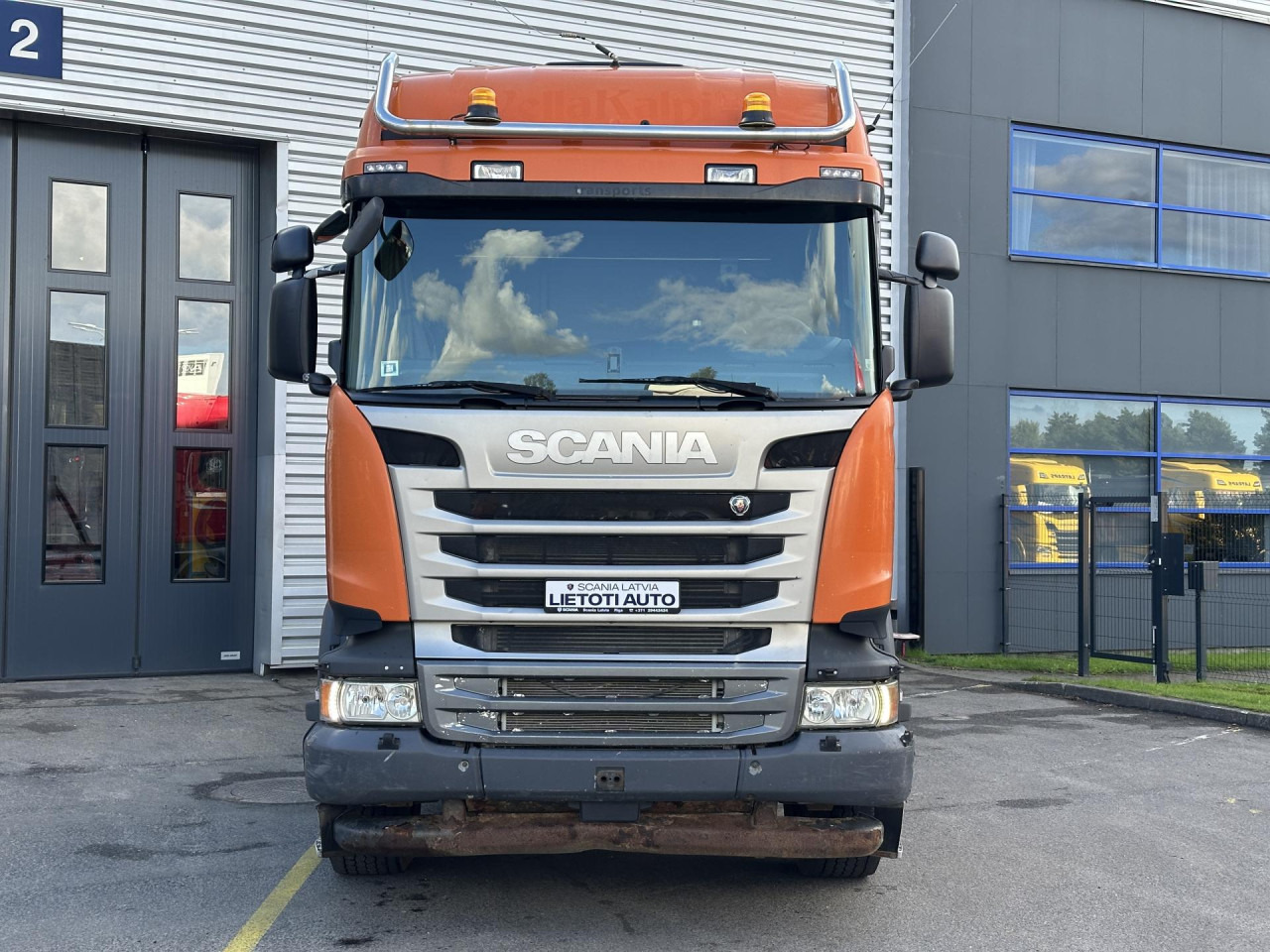 SCANIA R 450 CB6x4HHZ - Камион со кабинска шасија: слика 3 SCANIA R 450 CB6x4HHZ - Камион со кабинска шасија: слика 3