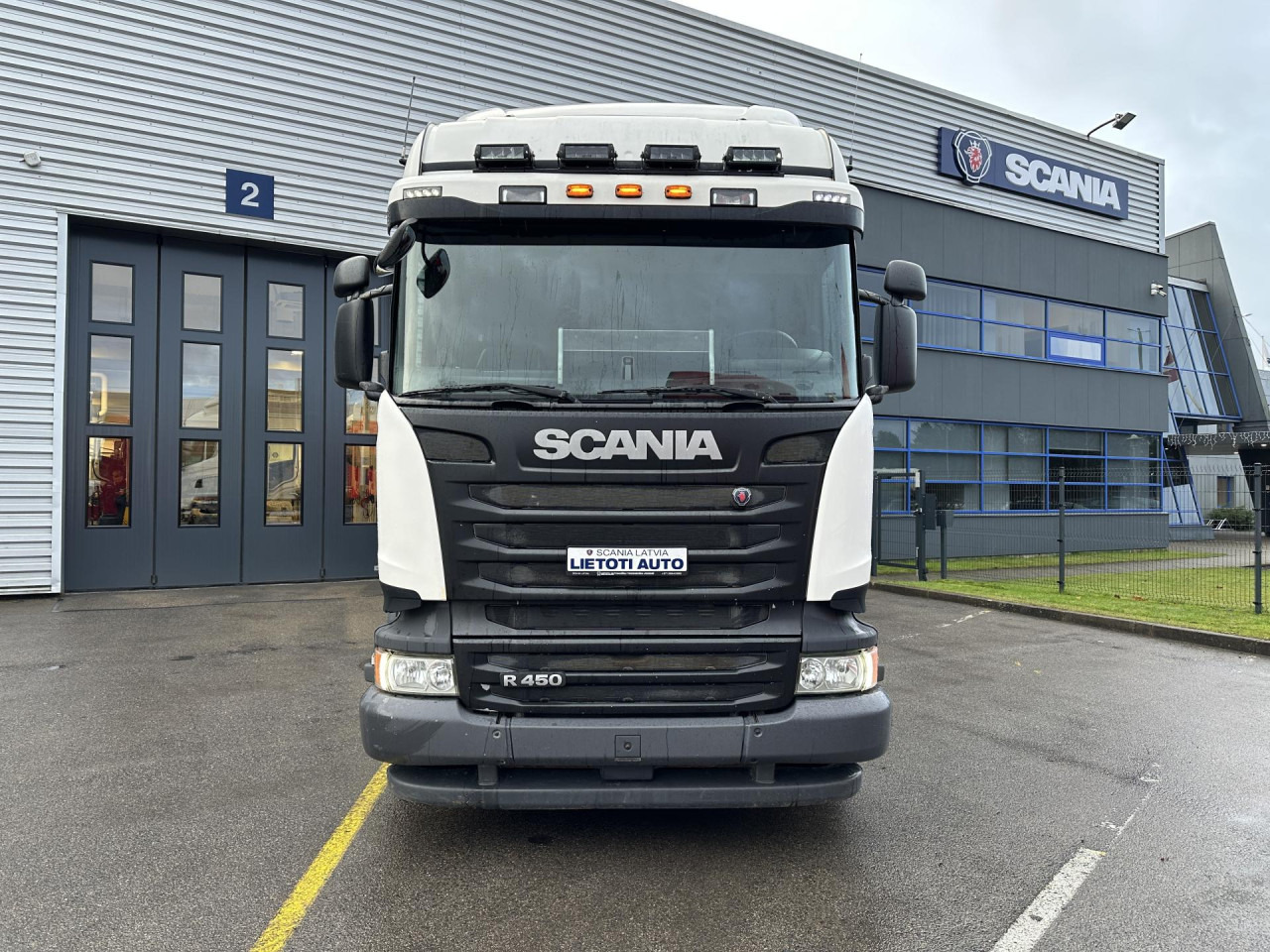 SCANIA R 450 LB8x4*4HNB - Камион со кабинска шасија: слика 3 SCANIA R 450 LB8x4*4HNB - Камион со кабинска шасија: слика 3