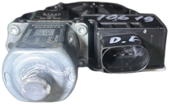 DAF XG - Мотор за подигање на прозорец: слика 4 DAF XG - Мотор за подигање на прозорец: слика 4