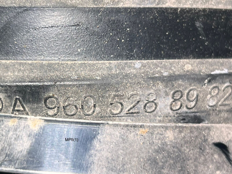 Mercedes-Benz  - Усисна цевка: слика 2 Mercedes-Benz  - Усисна цевка: слика 2