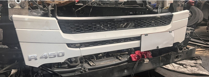 Scania R450 - Решетка: слика 1 Scania R450 - Решетка: слика 1