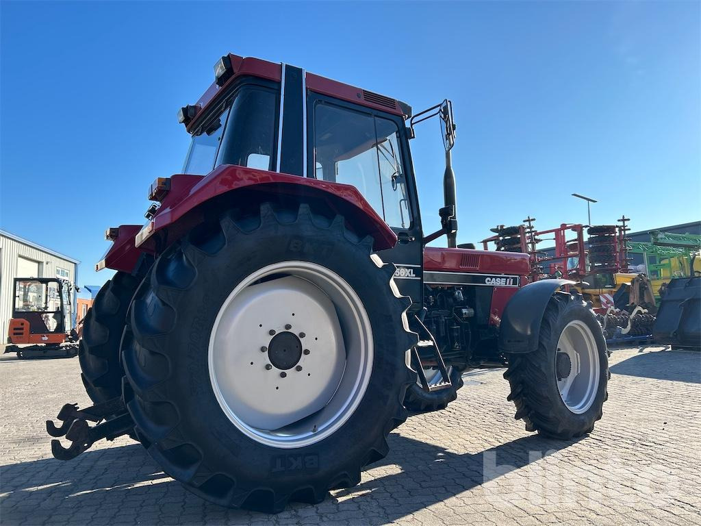 Case 1056 XL (1985) - Трактор: слика 3 Case 1056 XL (1985) - Трактор: слика 3