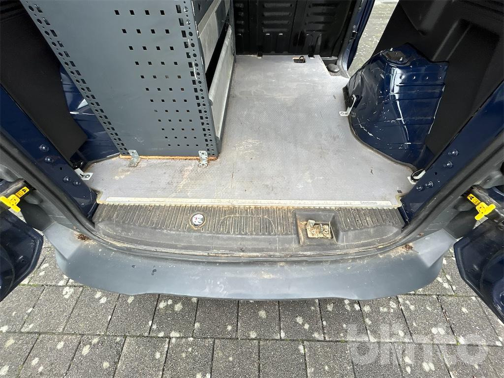 Мало комбе Ford Transit Courier: слика 18