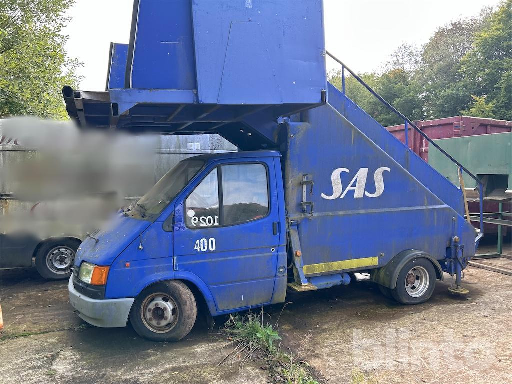 Ford Transit - Патничка скала: слика 1 Ford Transit - Патничка скала: слика 1