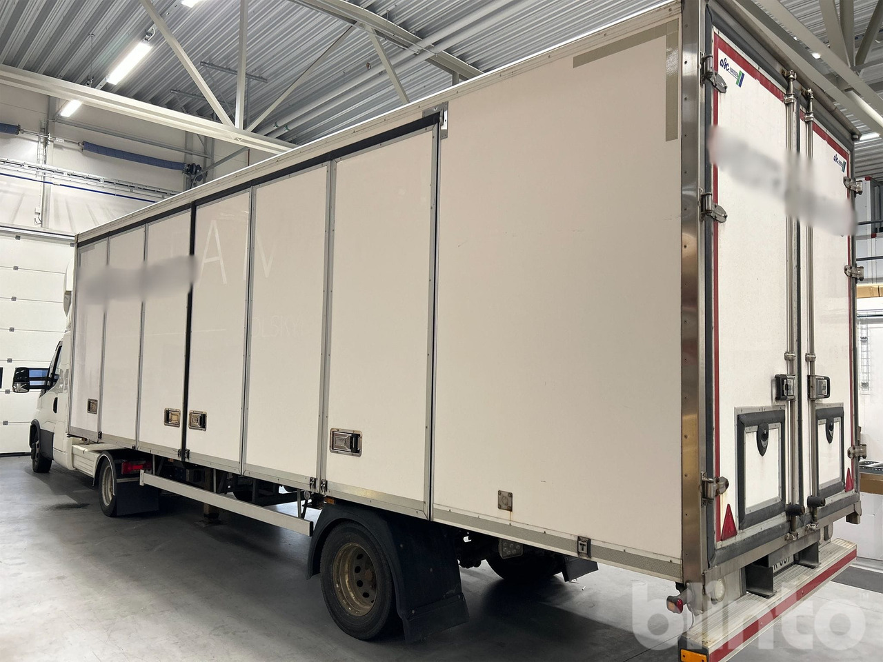 IVECO 40C18 BE - trailer - Лесен камион влекач, Полуприколка сандучар: слика 4 IVECO 40C18 BE - trailer - Лесен камион влекач, Полуприколка сандучар: слика 4