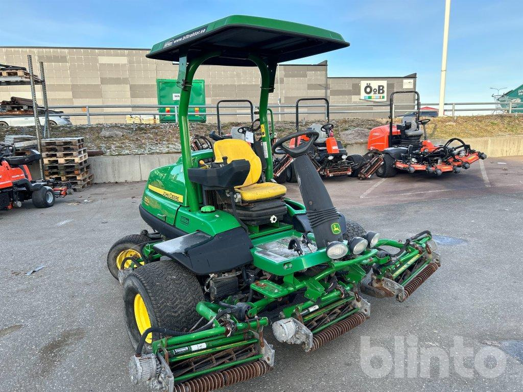 John Deere 7500A - Градинарска косилка: слика 3 John Deere 7500A - Градинарска косилка: слика 3