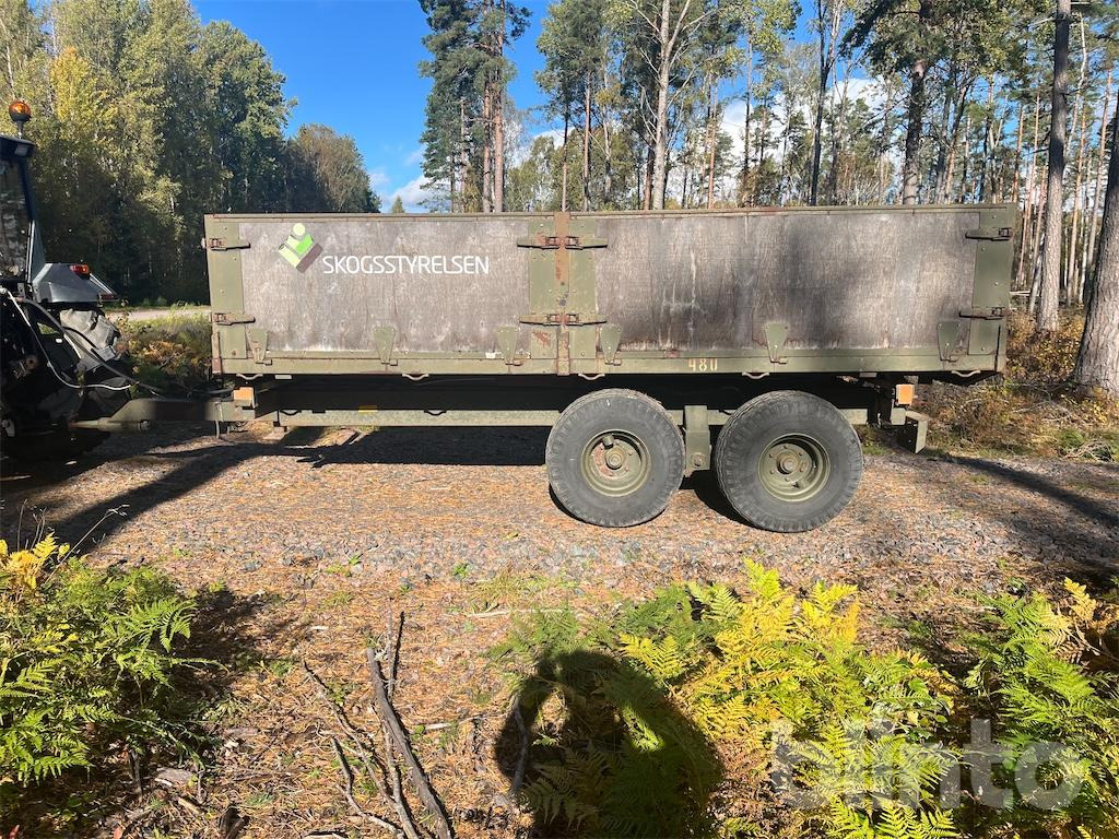 Земјоделска приколка за истурање/ Истурач KMA 10000kg: слика 9