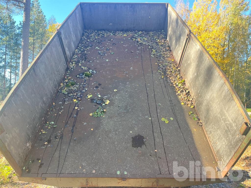 Земјоделска приколка за истурање/ Истурач KMA 10000kg: слика 17