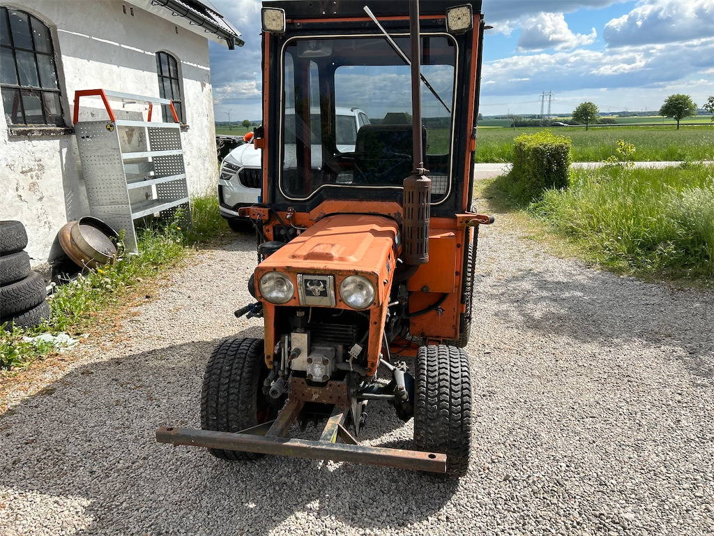 KUBOTA B 7100 HST - Трактор: слика 5 KUBOTA B 7100 HST - Трактор: слика 5