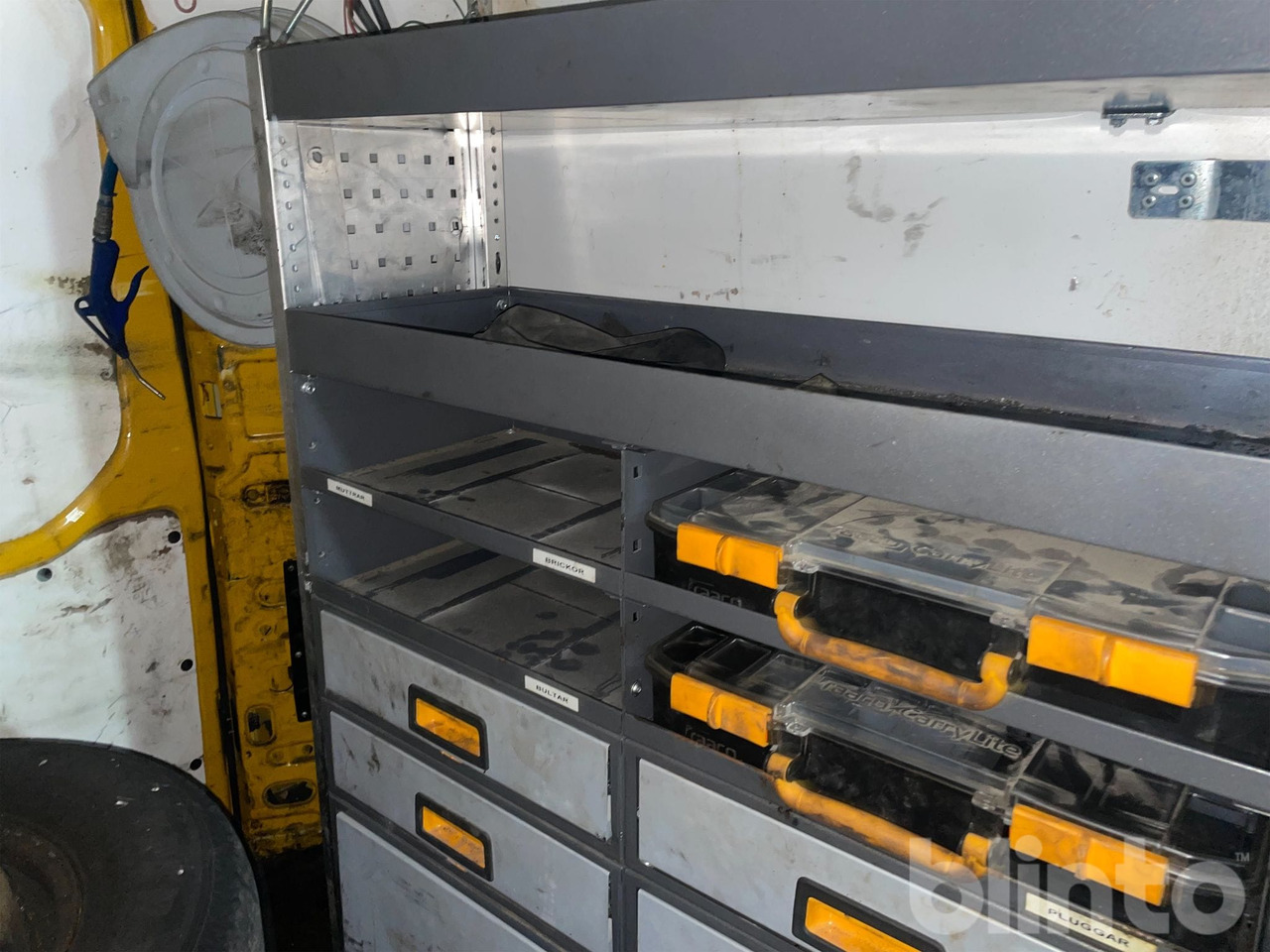 Камион IVECO DAILY: слика 43 Камион IVECO DAILY: слика 43