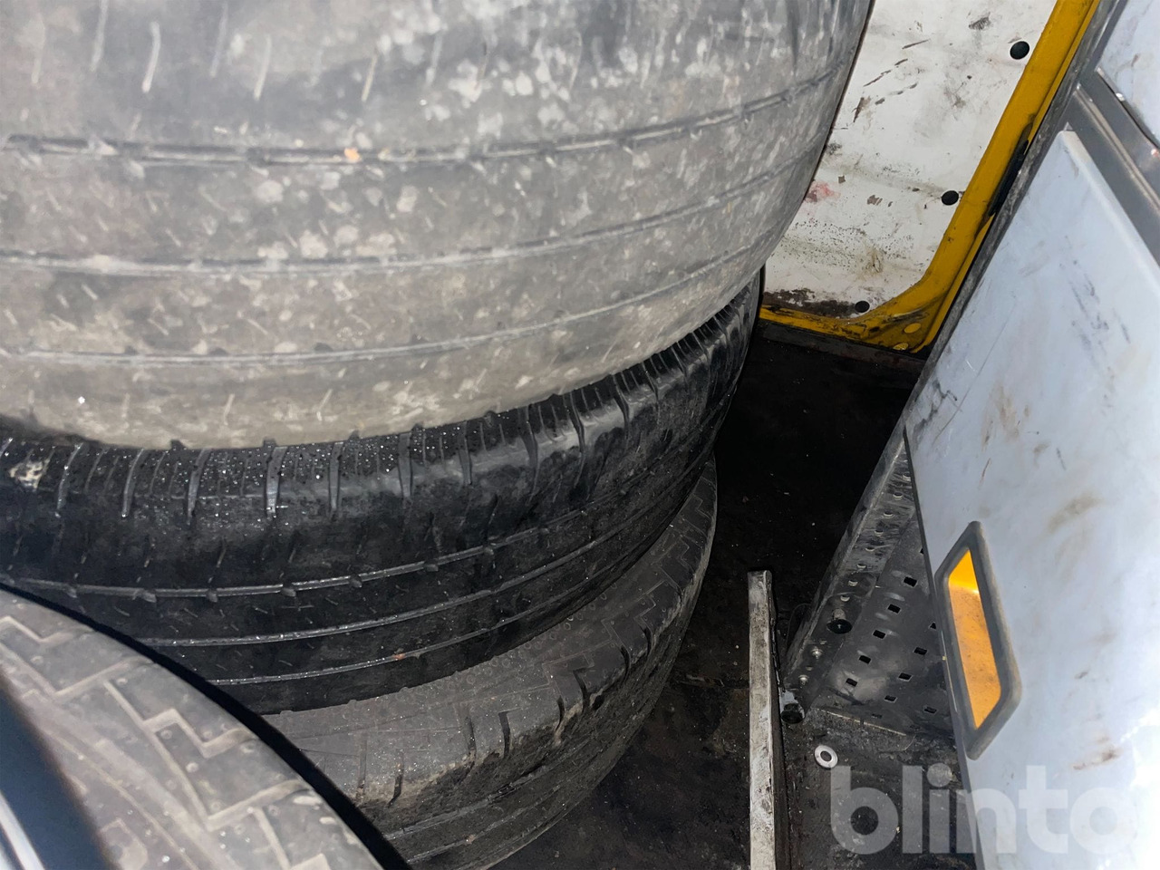 Камион IVECO DAILY: слика 42 Камион IVECO DAILY: слика 42