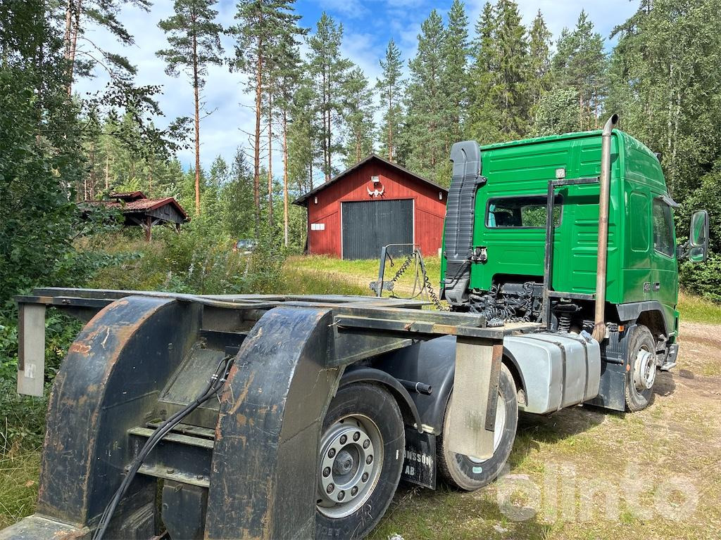 VOLVO FM12 6*2 - Камион влекач, Полуприколка за низок утовар: слика 3 VOLVO FM12 6*2 - Камион влекач, Полуприколка за низок утовар: слика 3