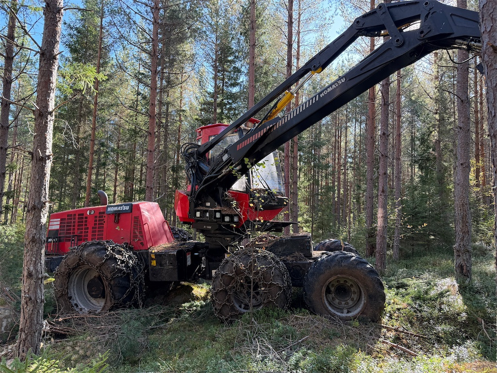 Komatsu 901TX.1 - Шумски жнеач: слика 4 Komatsu 901TX.1 - Шумски жнеач: слика 4