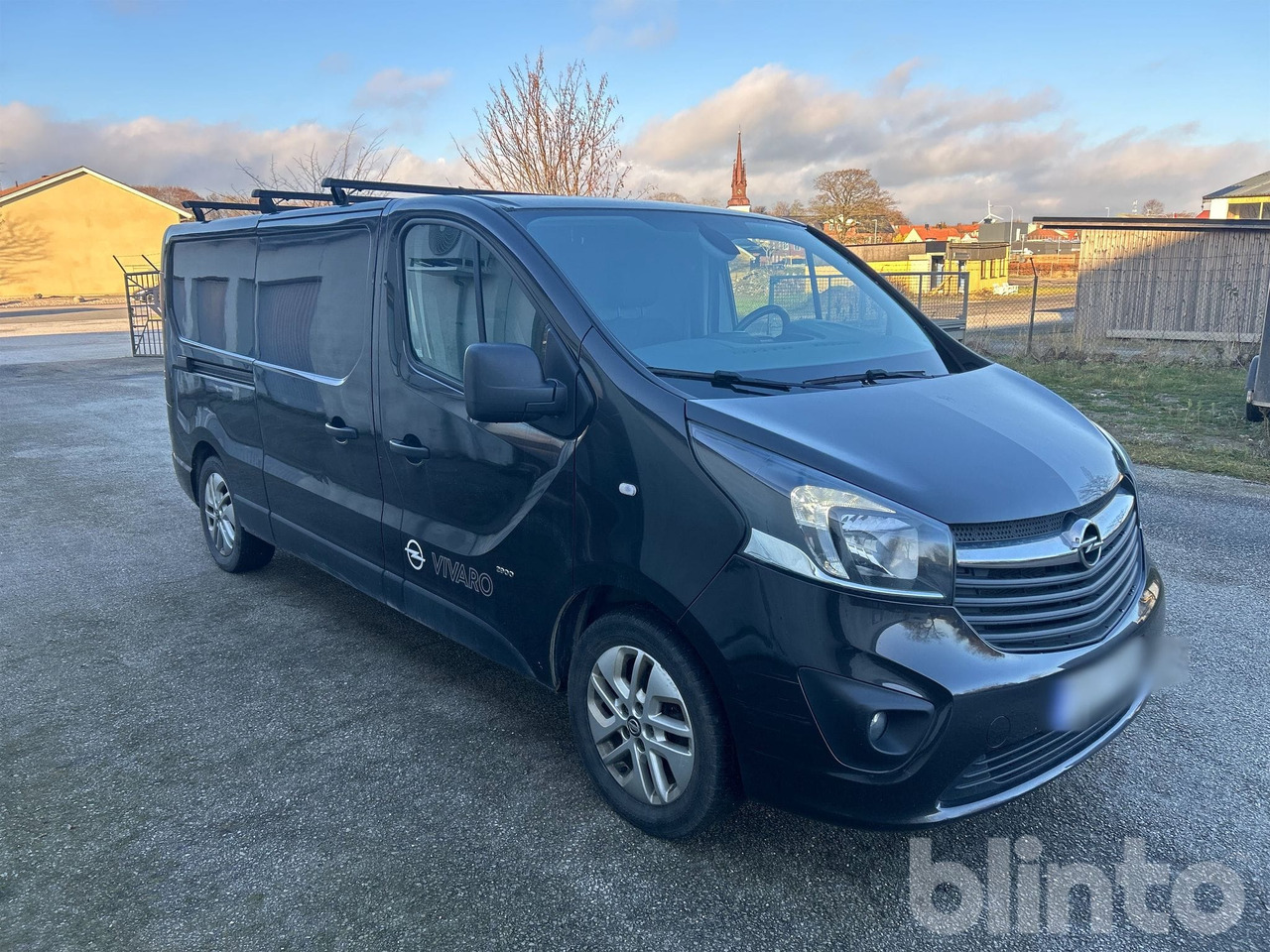 OPEL Vivaro - 9.900mil - Leasbar - Комбе: слика 3 OPEL Vivaro - 9.900mil - Leasbar - Комбе: слика 3