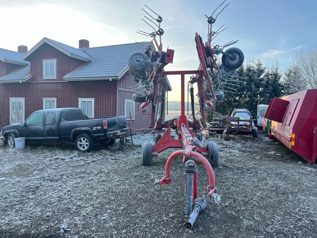 Kverneland Taarup 85140C - Превртувач и гребло: слика 2 Kverneland Taarup 85140C - Превртувач и гребло: слика 2