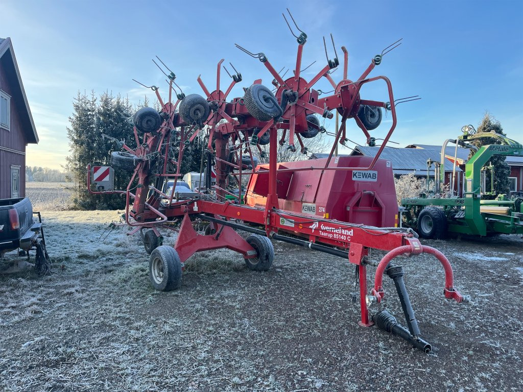 Kverneland Taarup 85140C - Превртувач и гребло: слика 3 Kverneland Taarup 85140C - Превртувач и гребло: слика 3