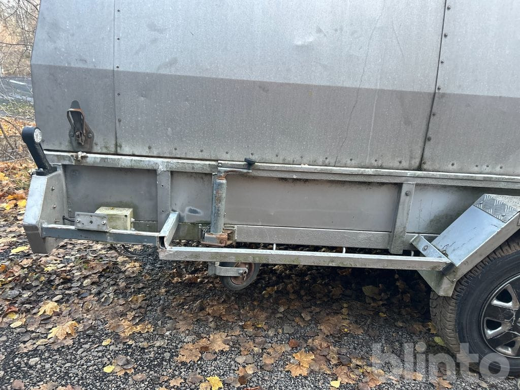 Приколка FOBO 3000 CXSB med ramper / Nybesiktigad: слика 23