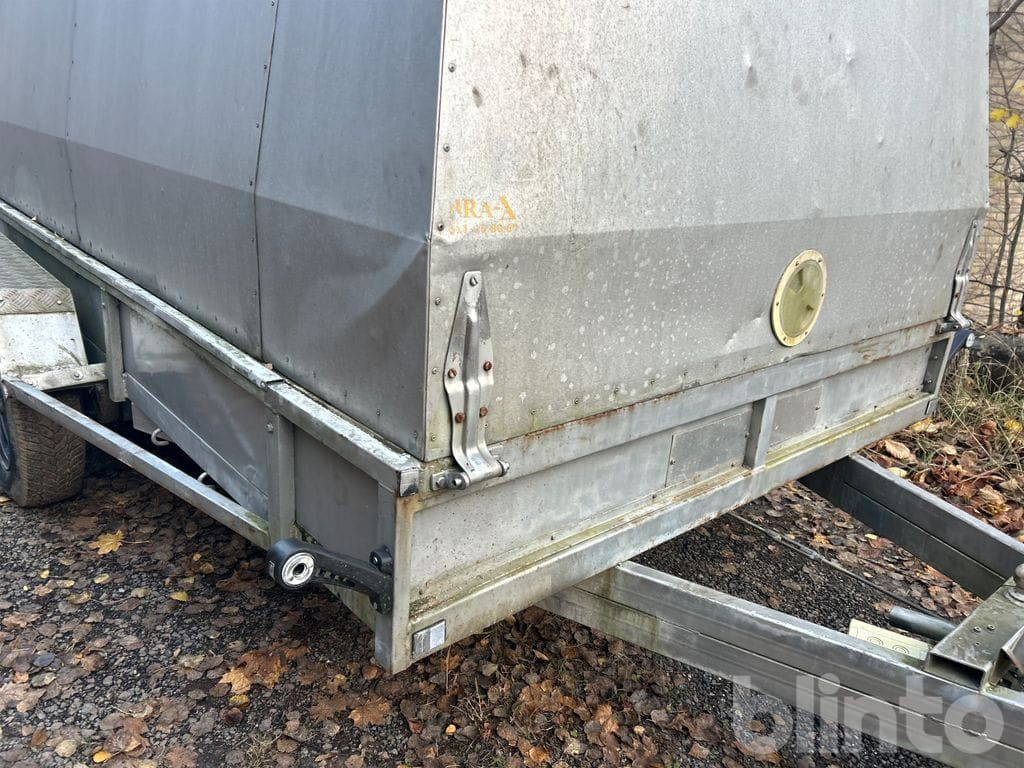 Приколка FOBO 3000 CXSB med ramper / Nybesiktigad: слика 16