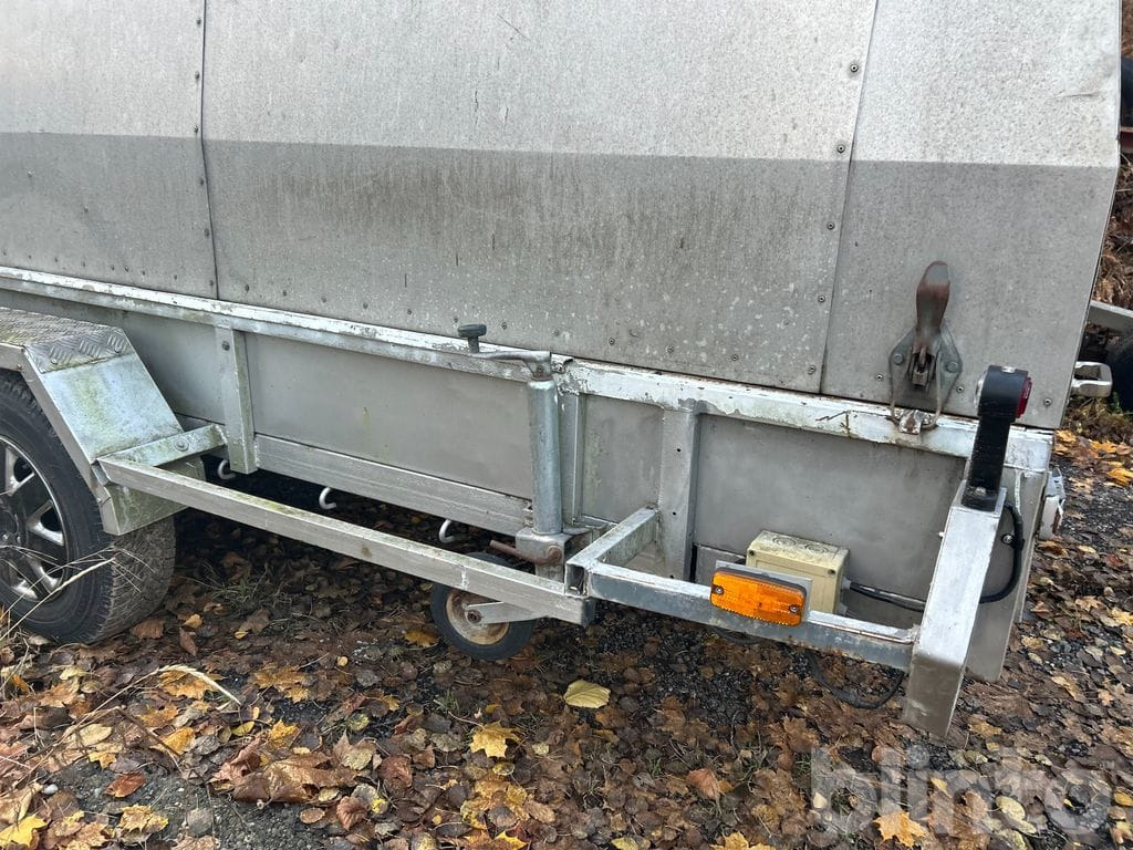 Приколка FOBO 3000 CXSB med ramper / Nybesiktigad: слика 33