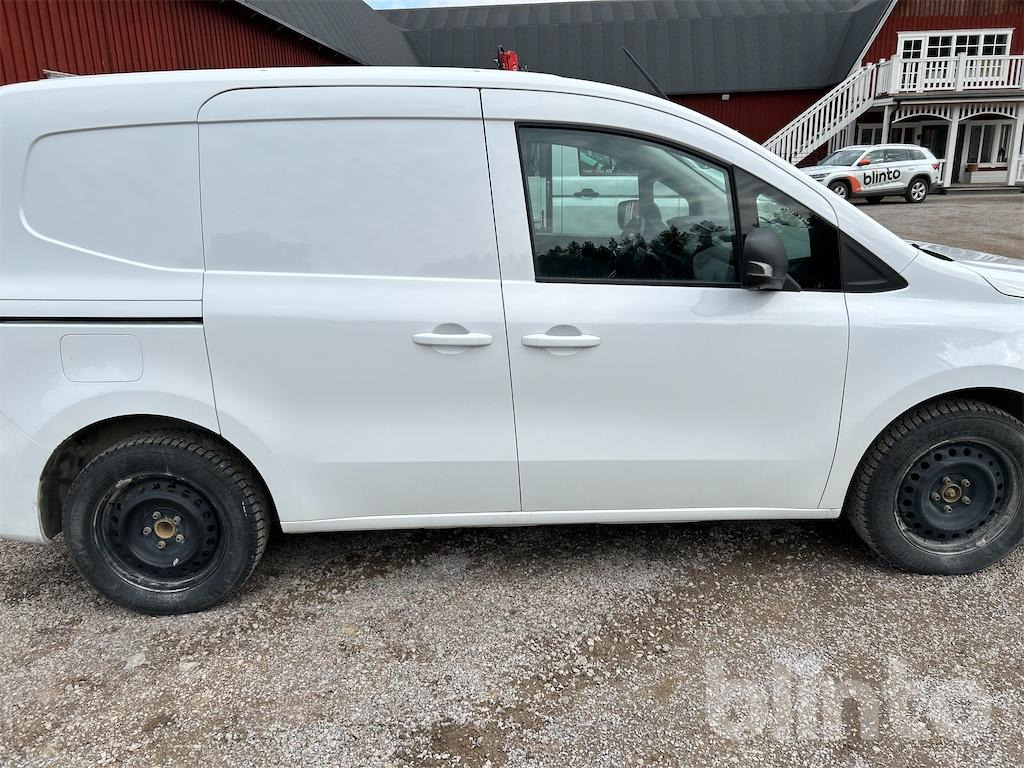 Мало комбе RENAULT KANGOO 1.5 Blue dCi: слика 12