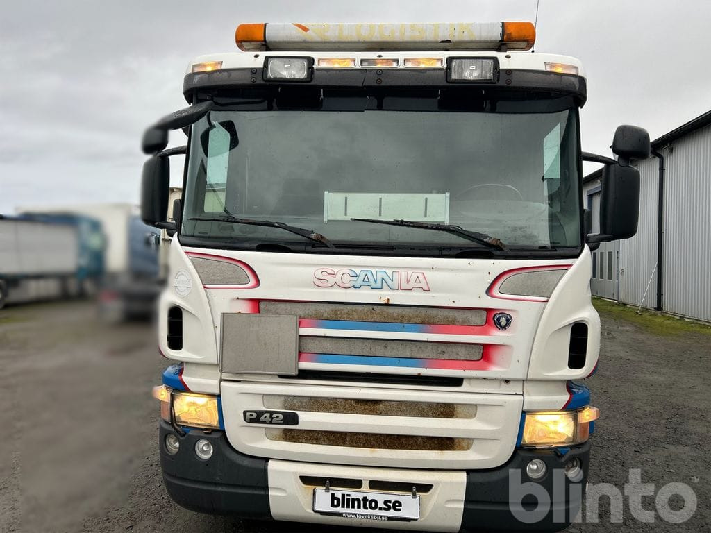 SCANIA P420 LB8X2/4 HNA - Камион со платформа, Камион со кран: слика 2 SCANIA P420 LB8X2/4 HNA - Камион со платформа, Камион со кран: слика 2