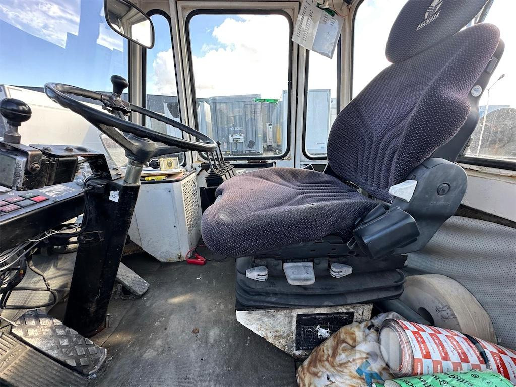 Вилушкар Svetruck 16 120-38: слика 50