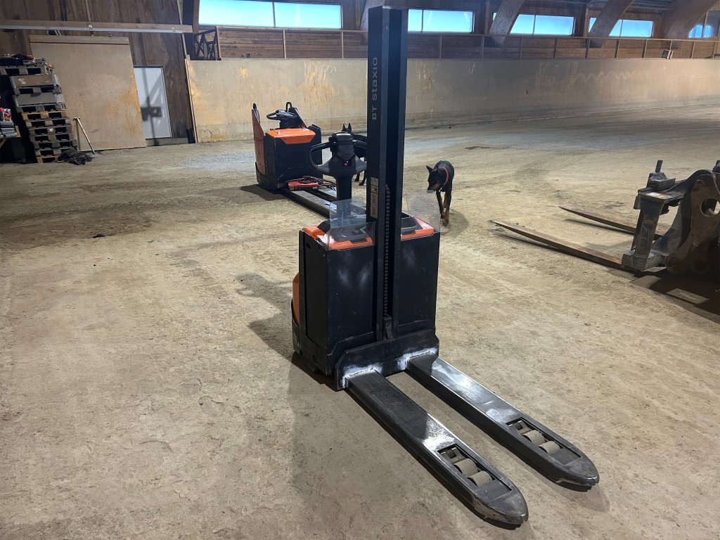 Toyota SWE080L - Сложувач: слика 1 Toyota SWE080L - Сложувач: слика 1