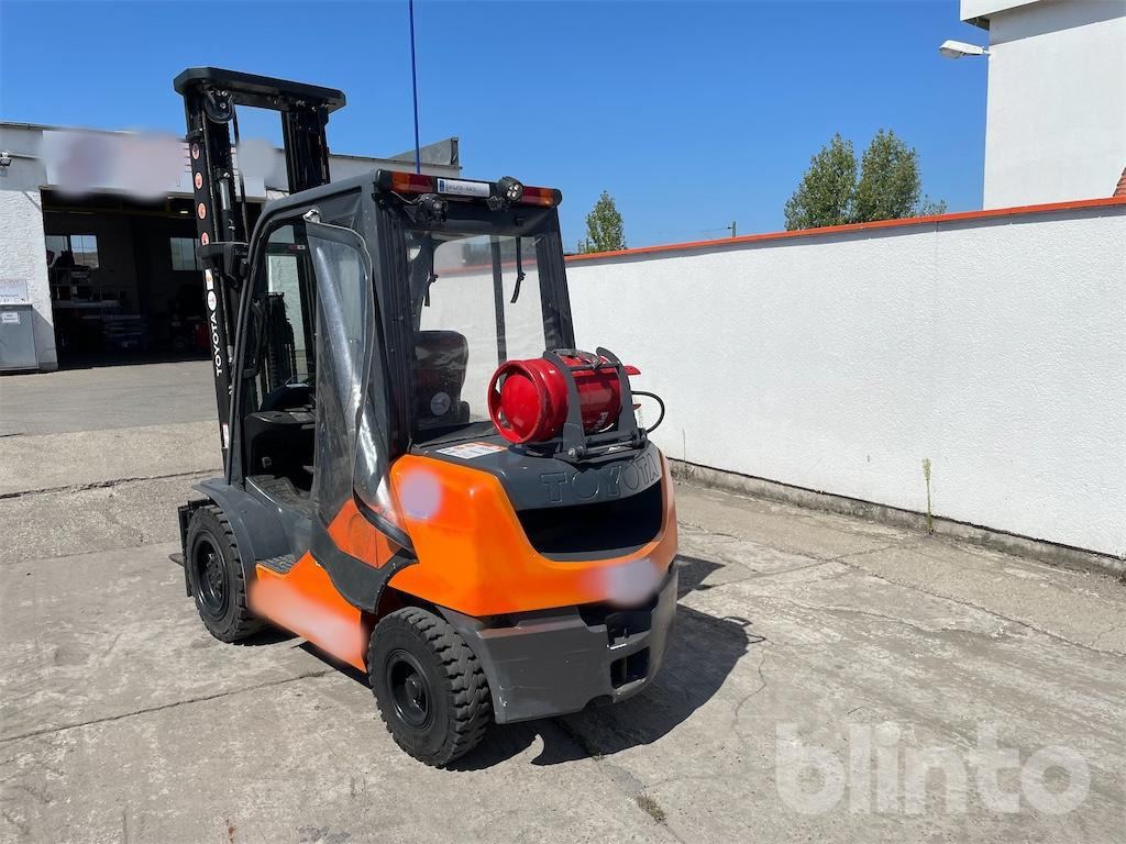 Toyota Tonero (8FGJF36) - Вилушкар: слика 3 Toyota Tonero (8FGJF36) - Вилушкар: слика 3